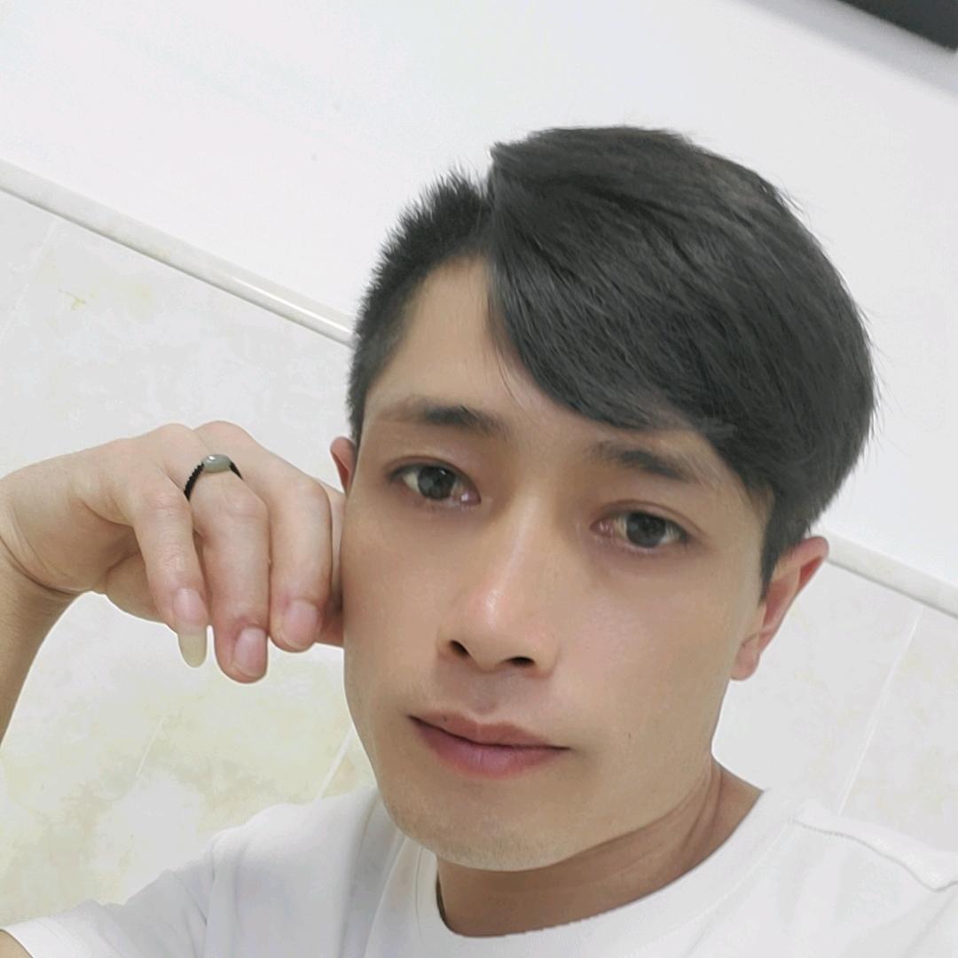 伤心的酒喝了一夜