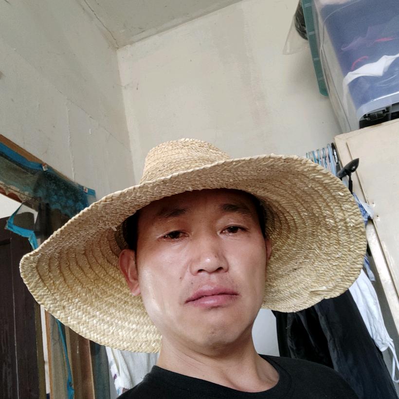 崔华文.