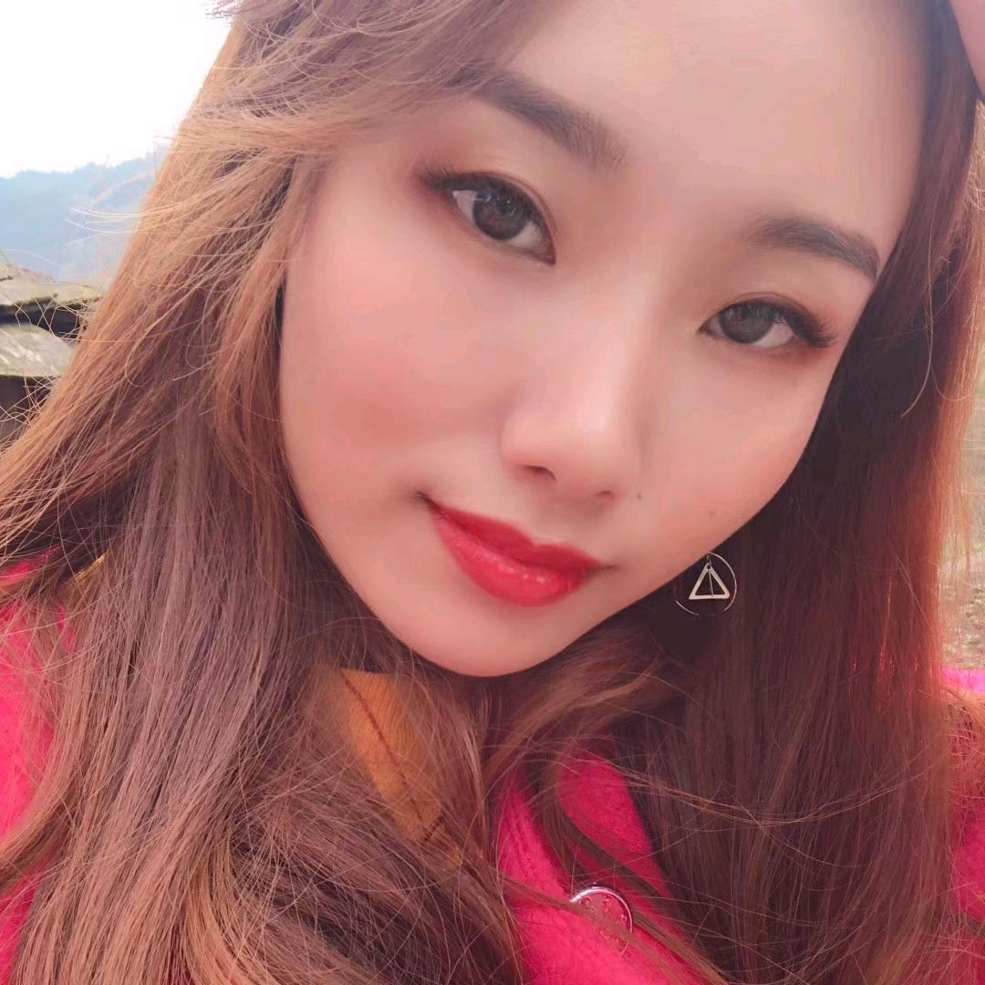 万盛霞霞妹