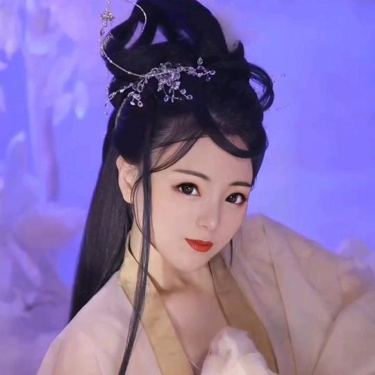 华灯初上