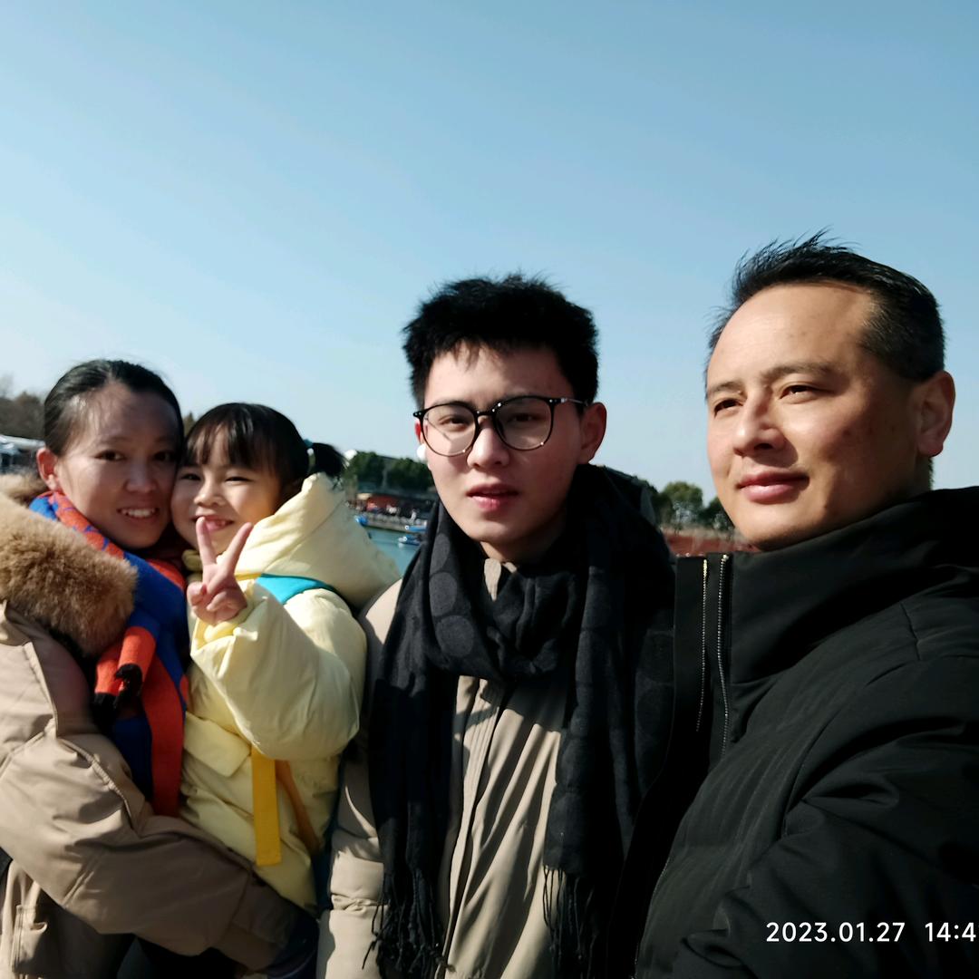 罗罗