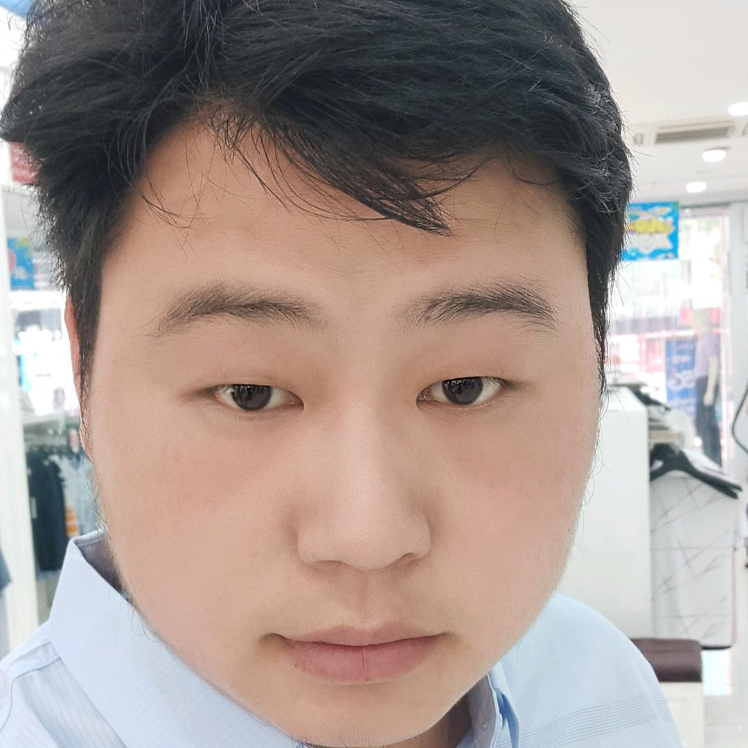victor  lau
