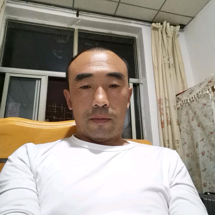 承包内外墙粉刷老张