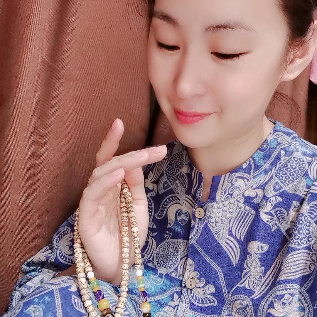 菲菲（纯属娱乐～禁止连赞！）