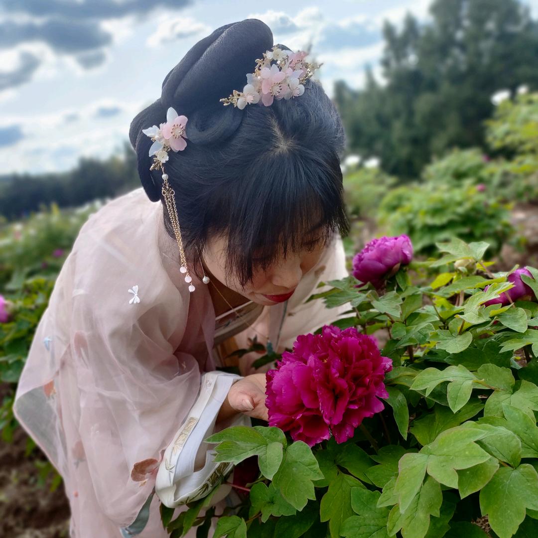 西充县美饰汇饰品江江