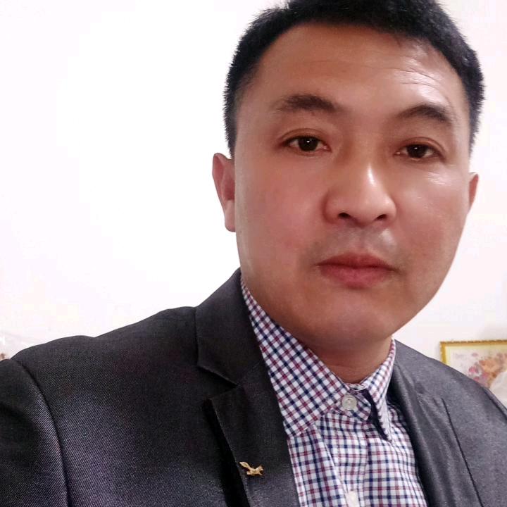 蓝天飞翔
