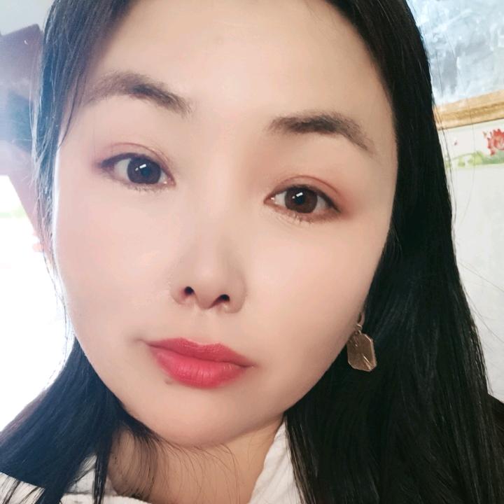 Dong丽
