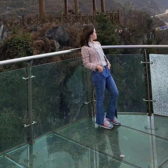 颜颜子