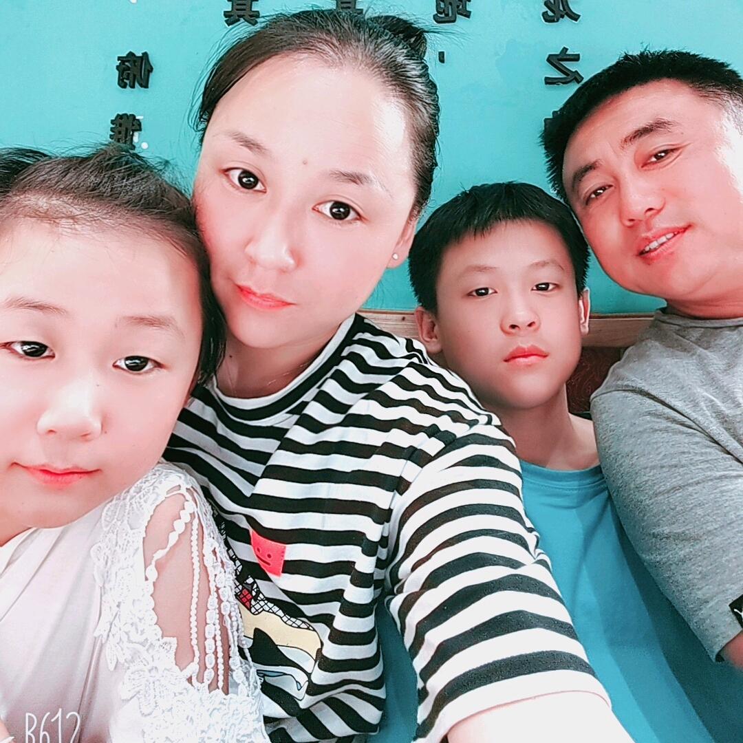 豪彤