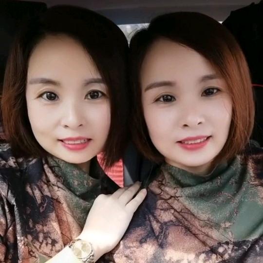 双胞胎姐妹（大双）