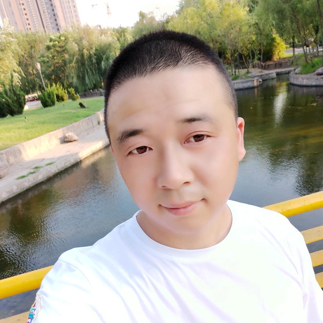 男酷衣族