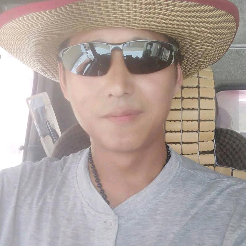 云南卡车司机兴哥