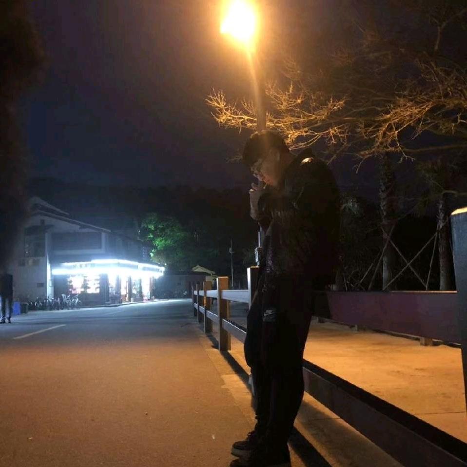 🌈鸦雀无声的臭弟弟