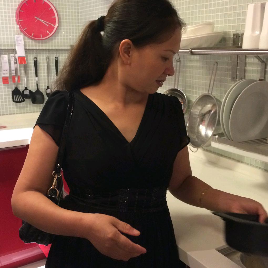 长男🌈表嫂自助餐