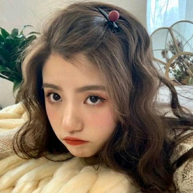 糕冷大美女