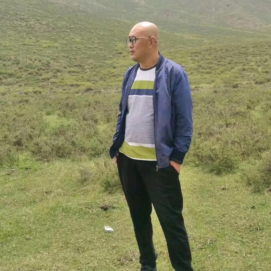 奋斗中的小老头