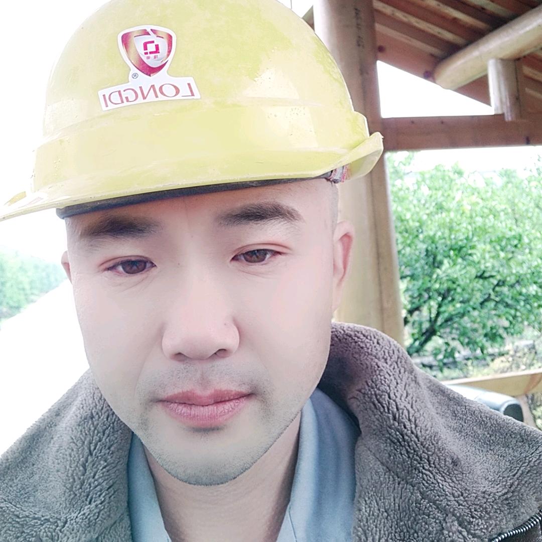 农村歌手史振伟