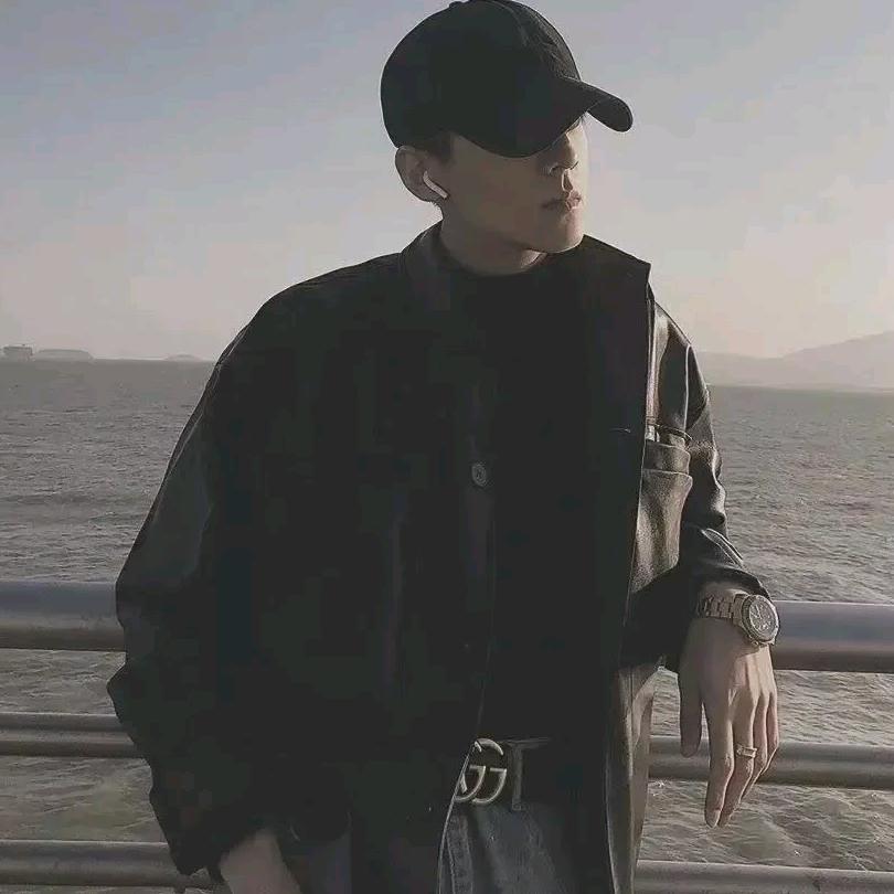 小新🌞(*^_^*)