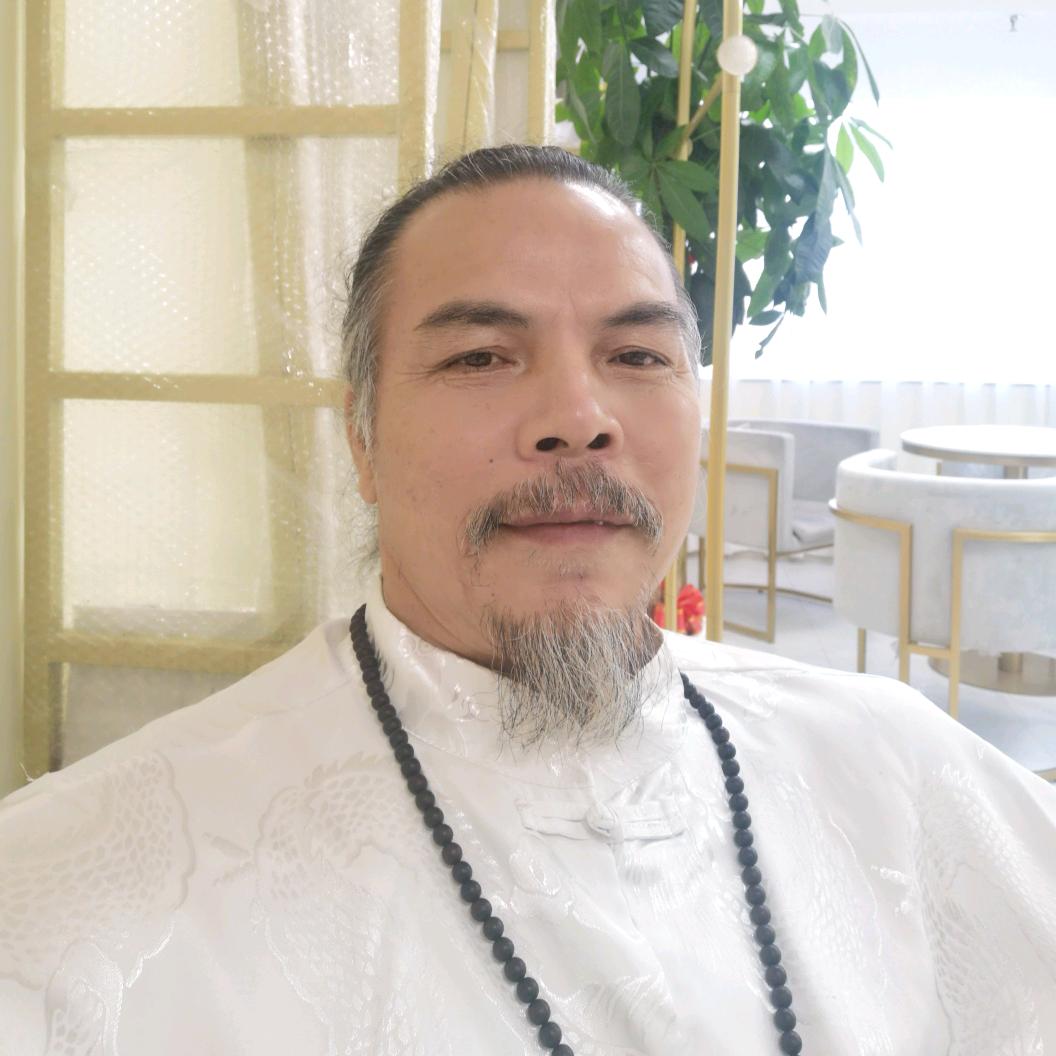 天下第一剪字易青山人