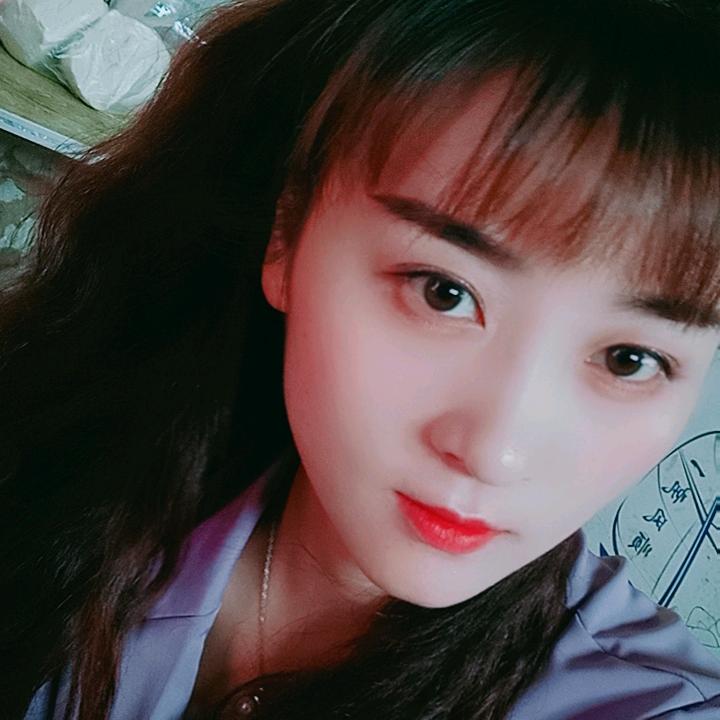 周周💋💋