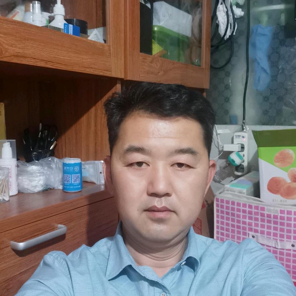 北京鑫辉腾吊装 ，文彬