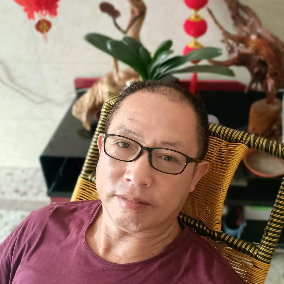 石花镇养猪大哥（魏红兵）
