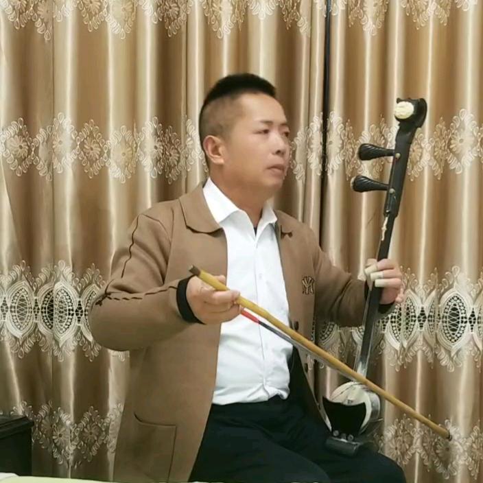 李哥（板胡、曲胡）