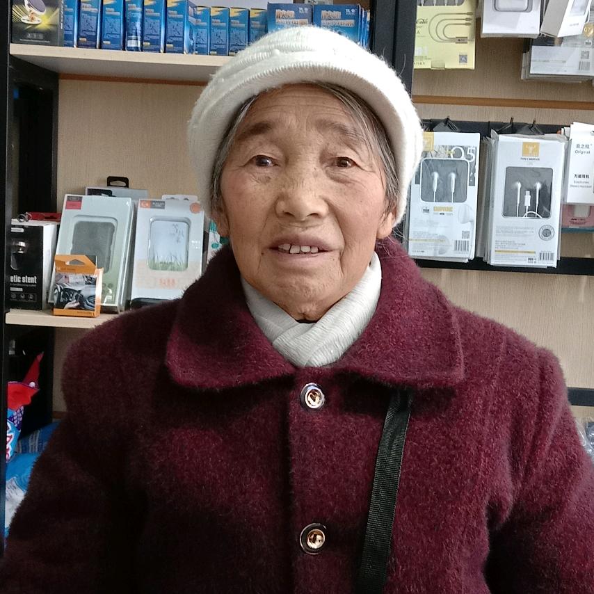 40后快乐的老婆婆