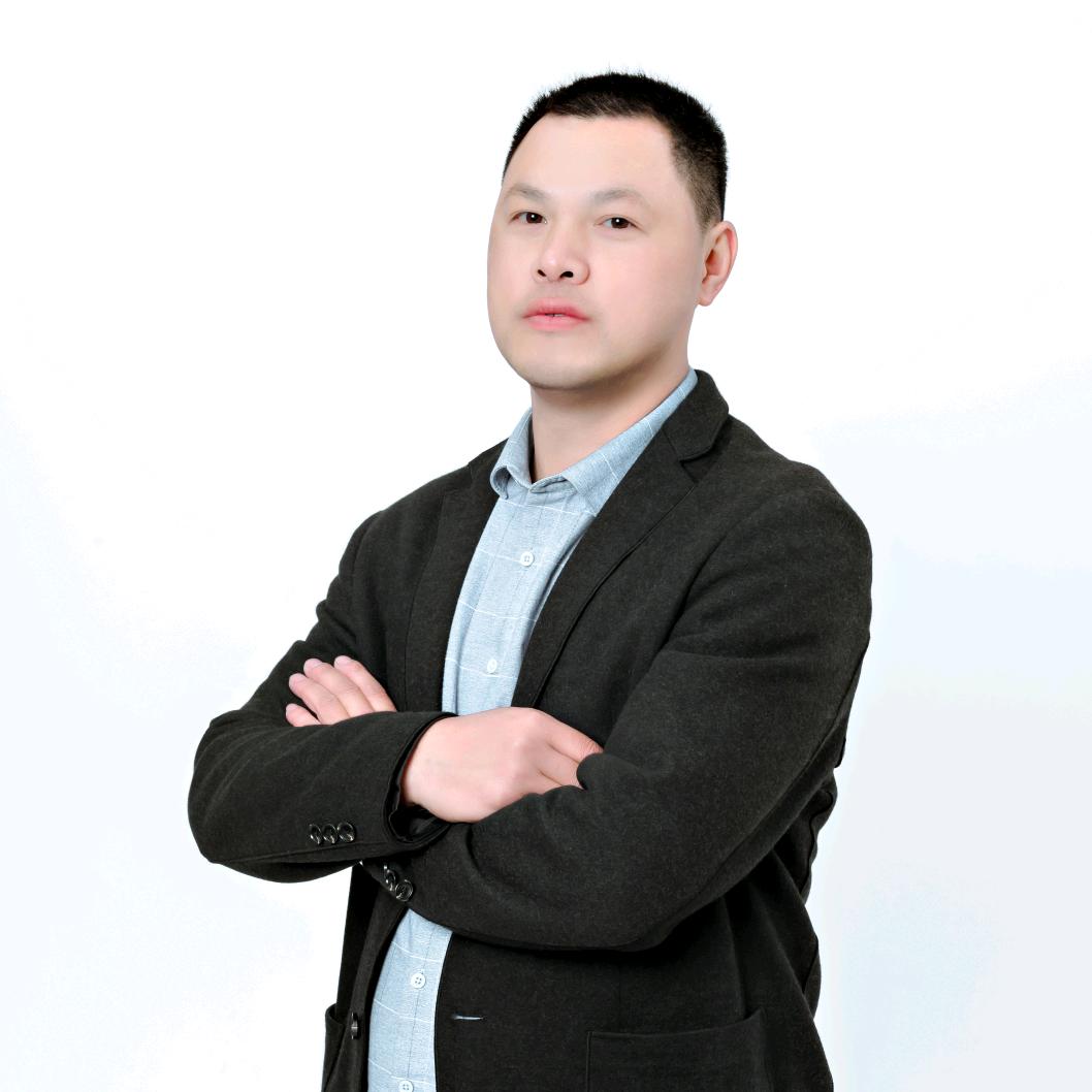 在寻乌开灯具卫浴的老谢