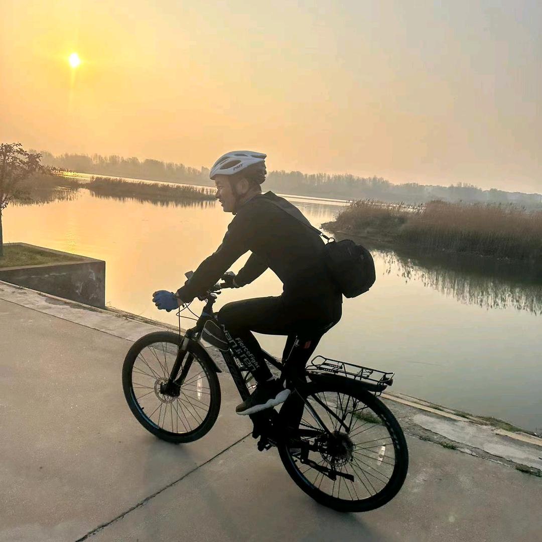 南阳柿子哥修暖气