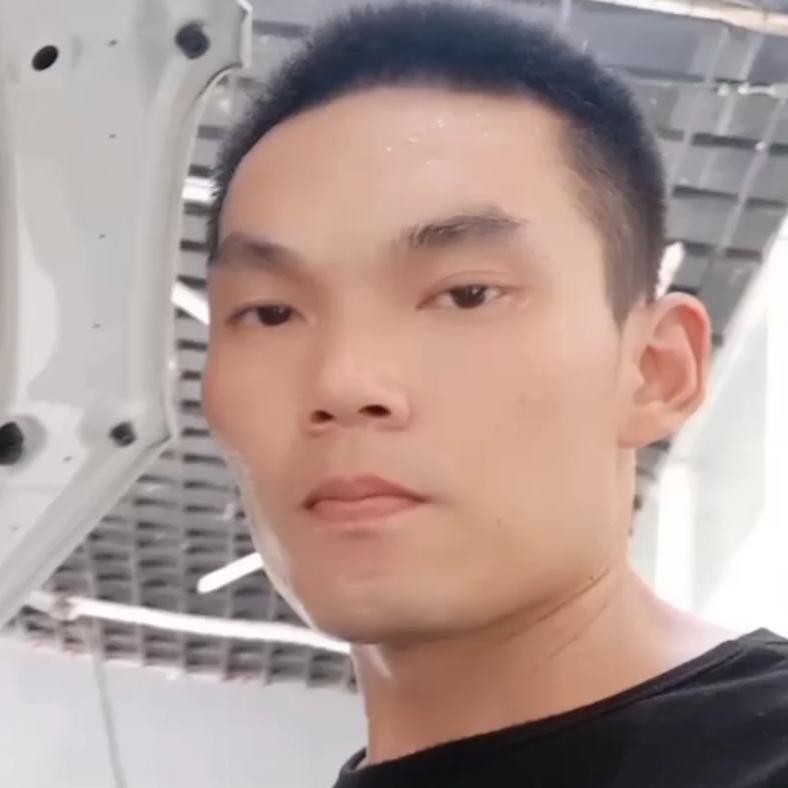 周奎汽车快美容