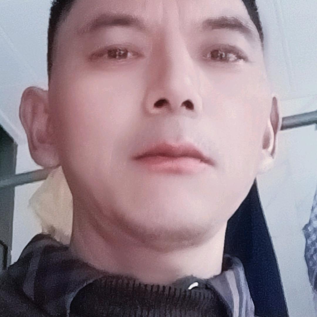 幸福一家人。