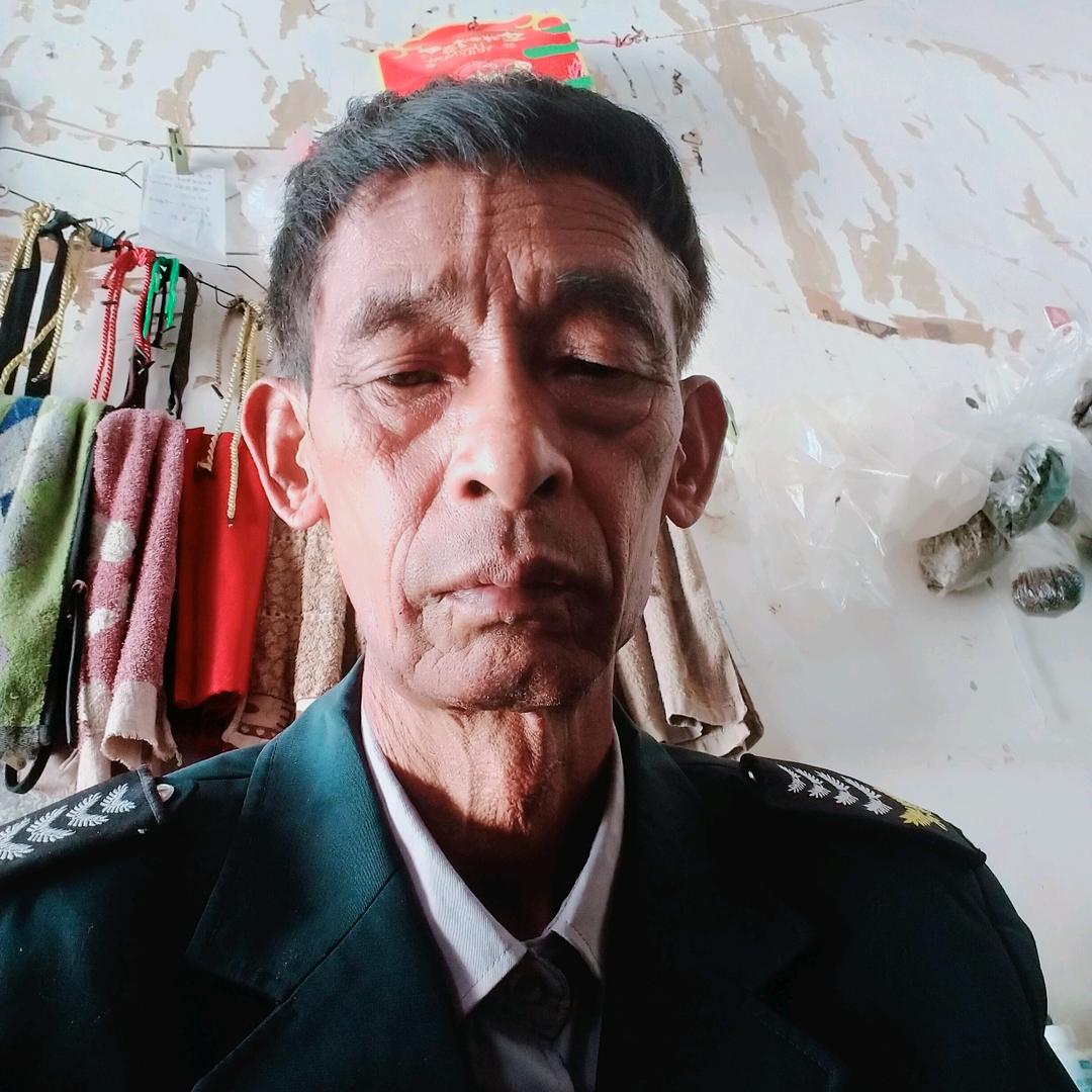 彝家三哥