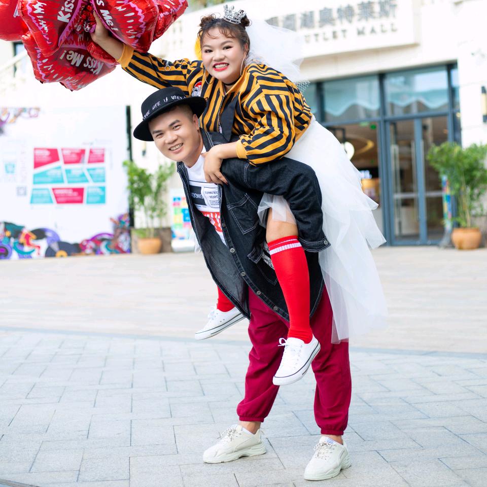 大致坡麦婷老公