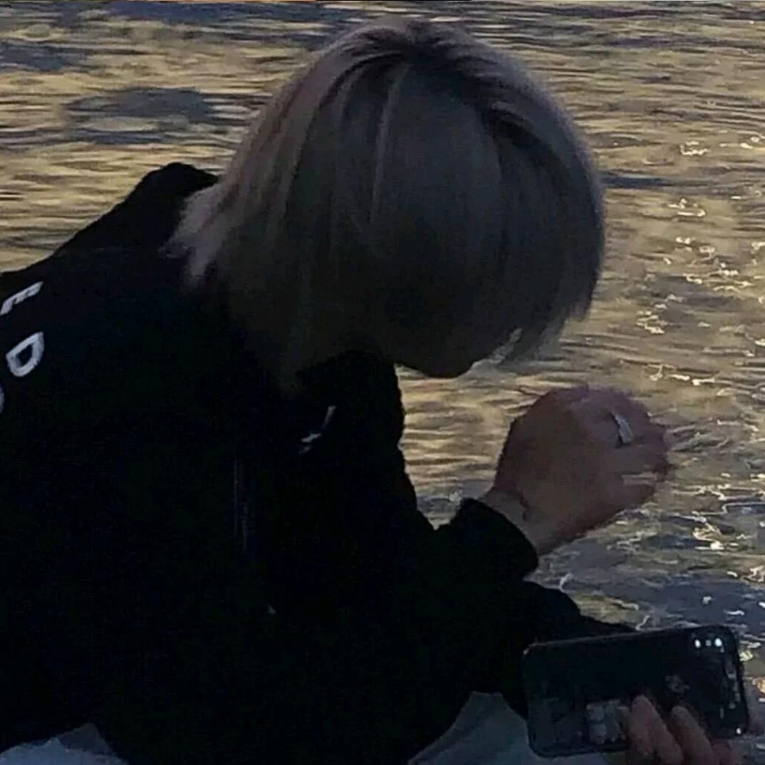 二俊很专一（压风剑）