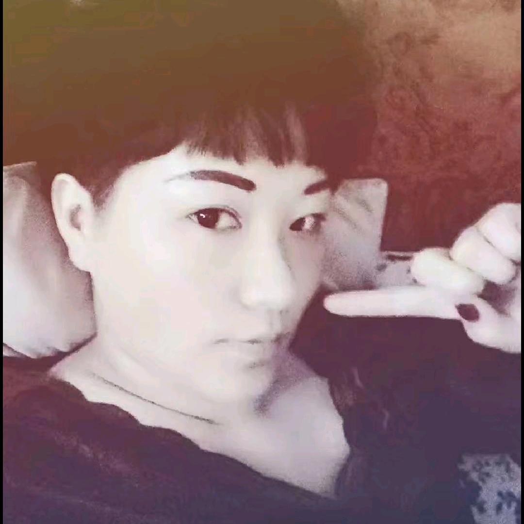 我家有个爱柿子的小队长