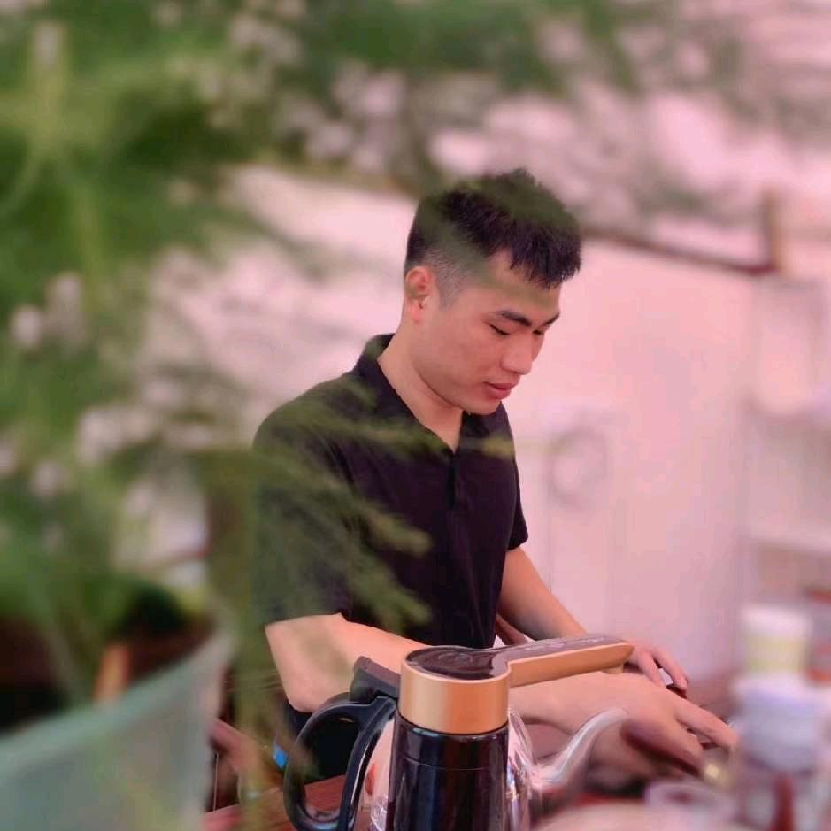 扬  仔