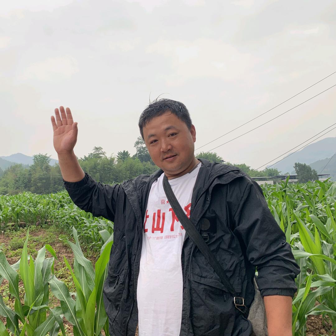 锦荣跑山人