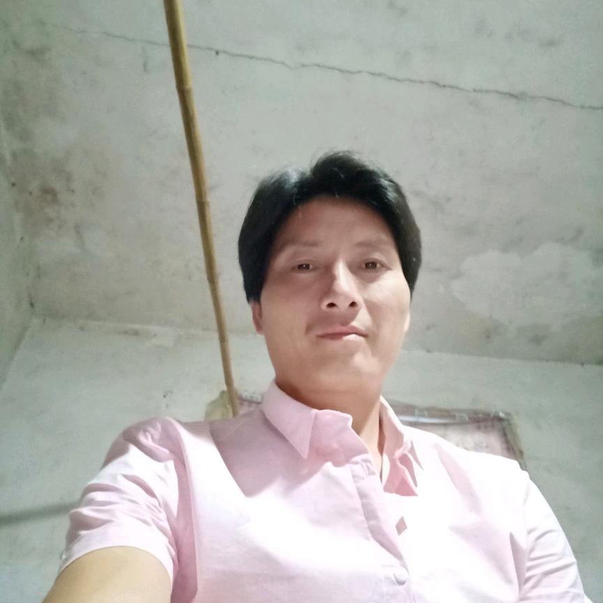 刘初龙