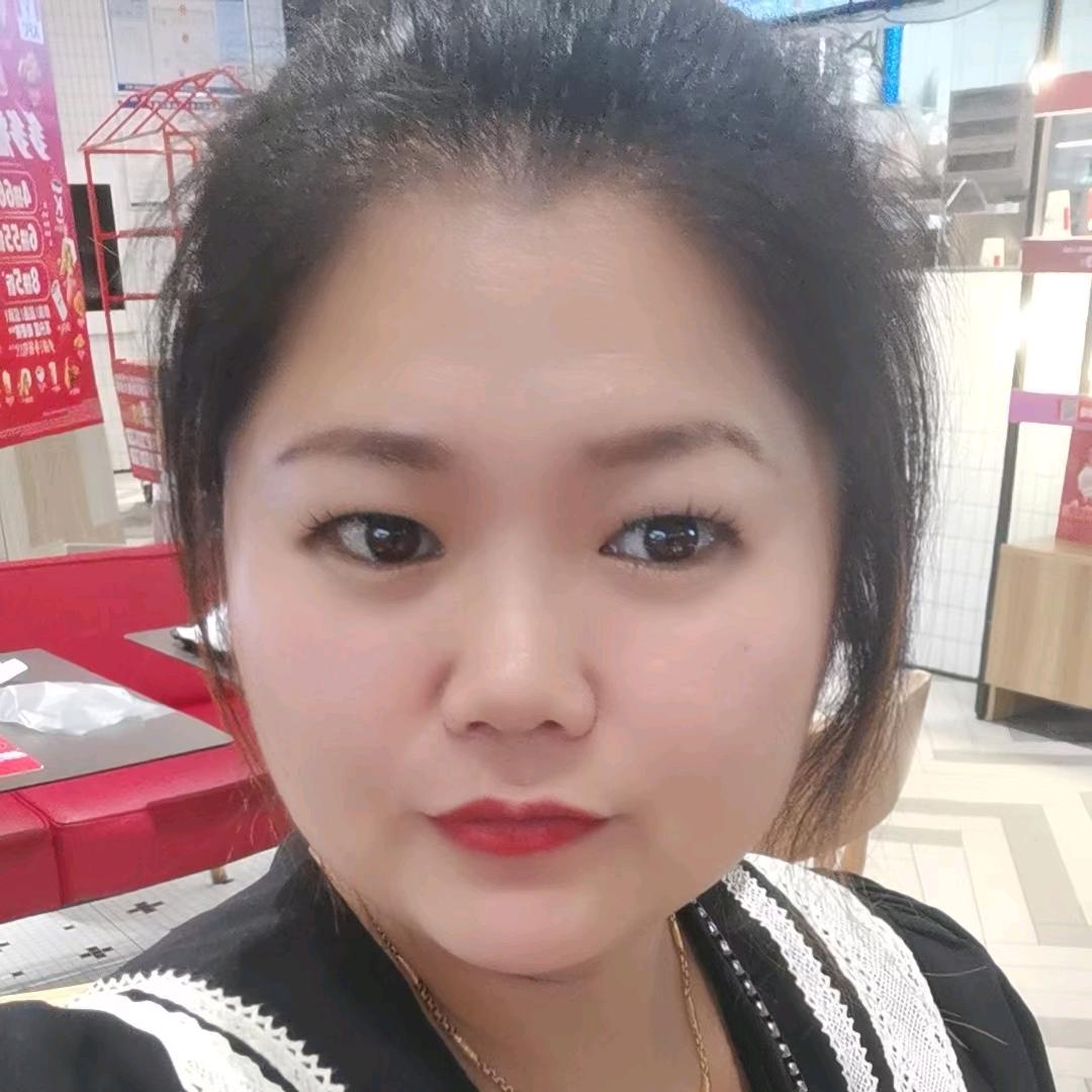 咸宁金融的倩倩