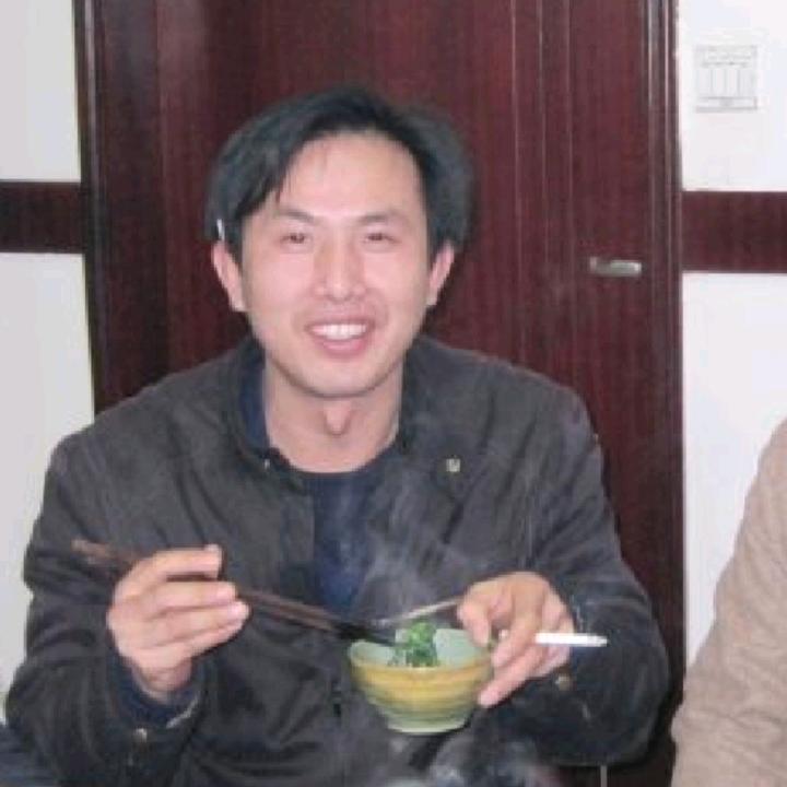 蠢虎副食批发部～廖哥(内江)