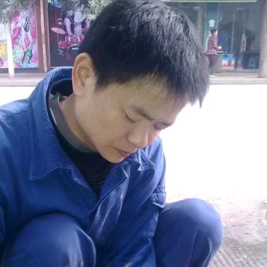 高坝鹅卵石烤鱼