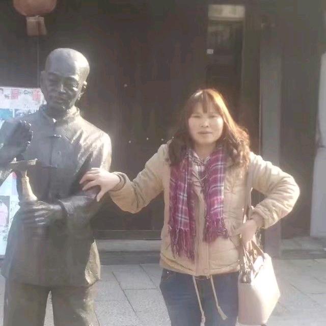 肖家三姐。
