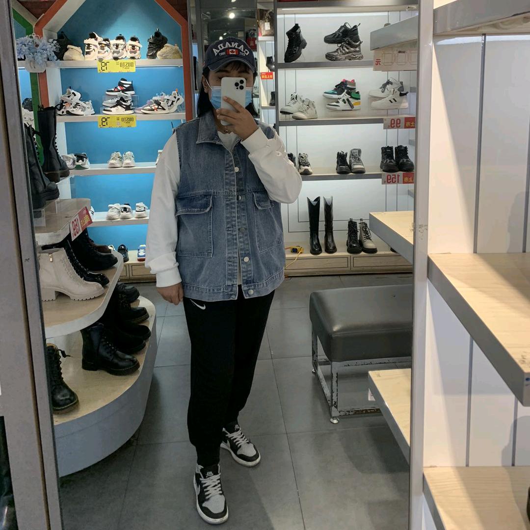 丽丽·