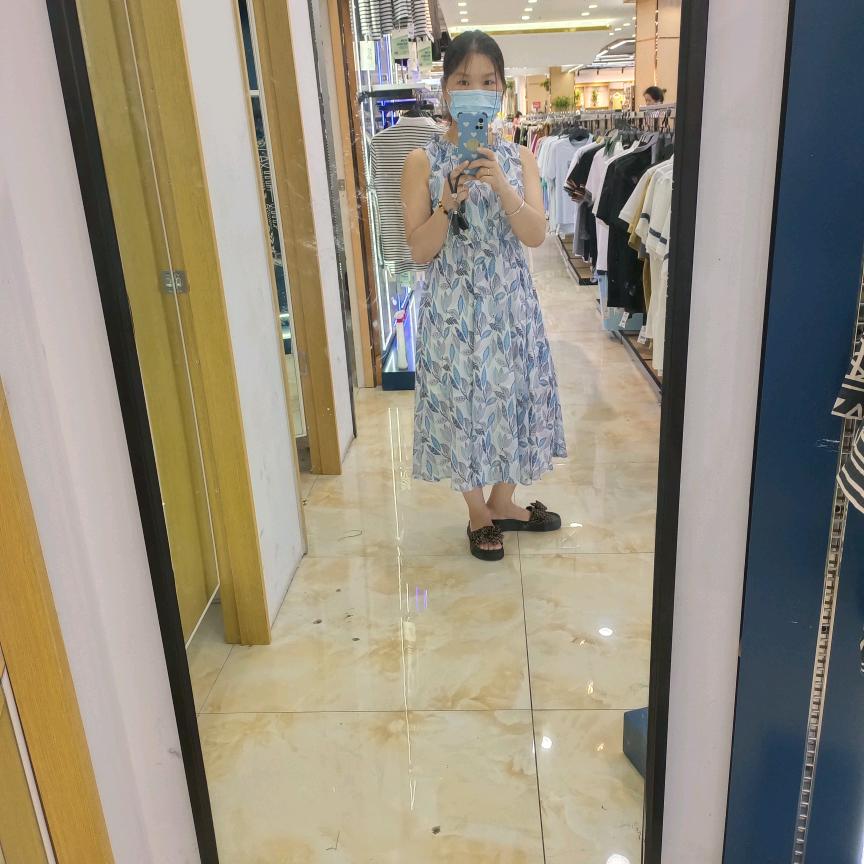 光新村益加惠批发雪糕