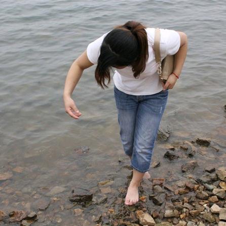 gu子里的美