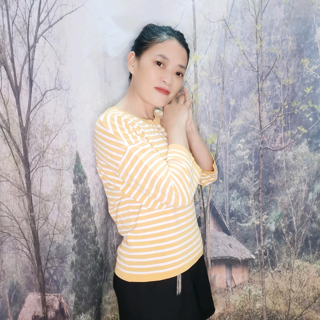 开心（江西凤姐）早上六点半开播