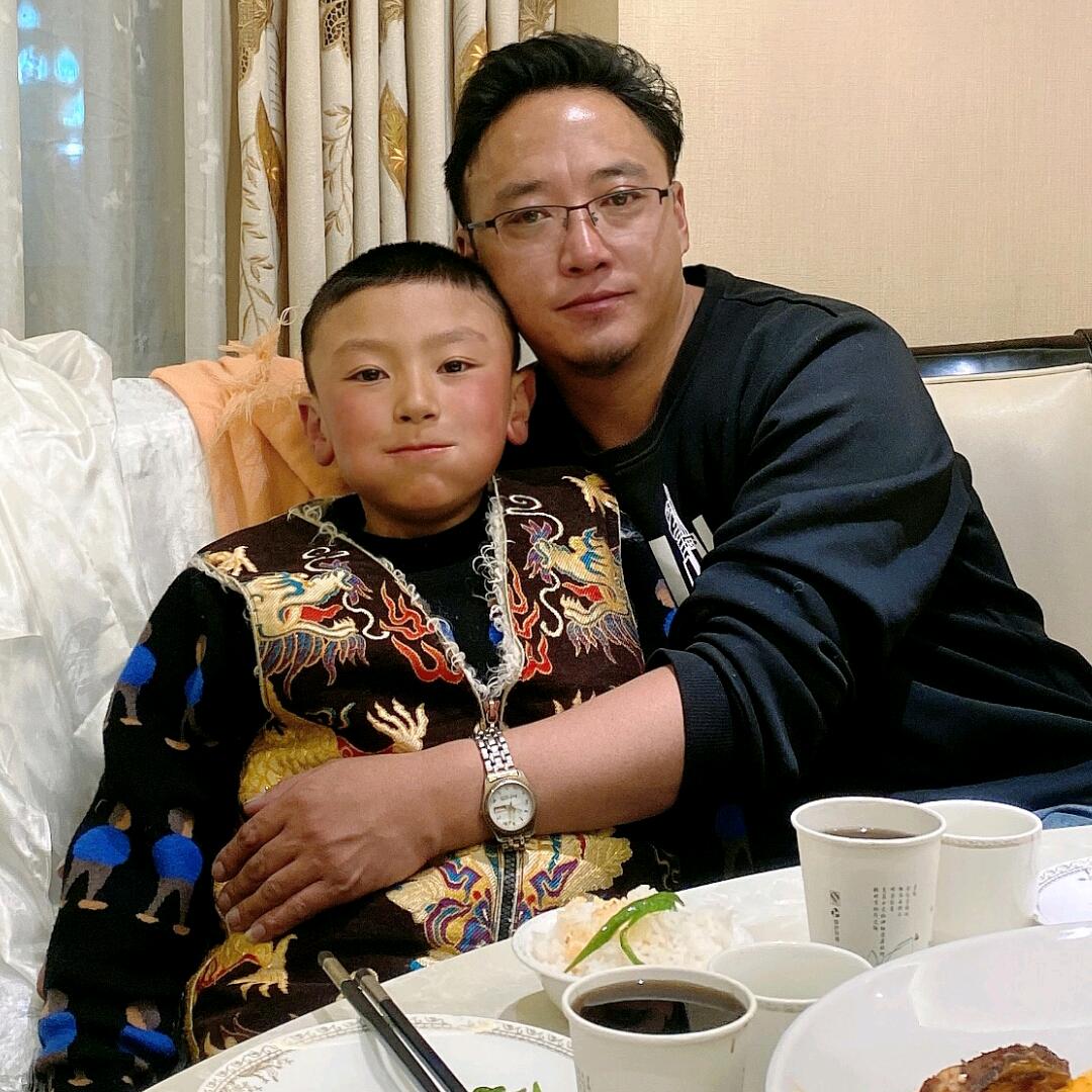 拉萨吉桑顿珠