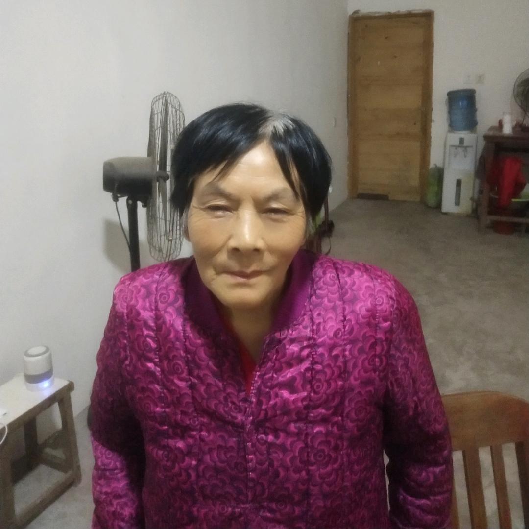 李成芬