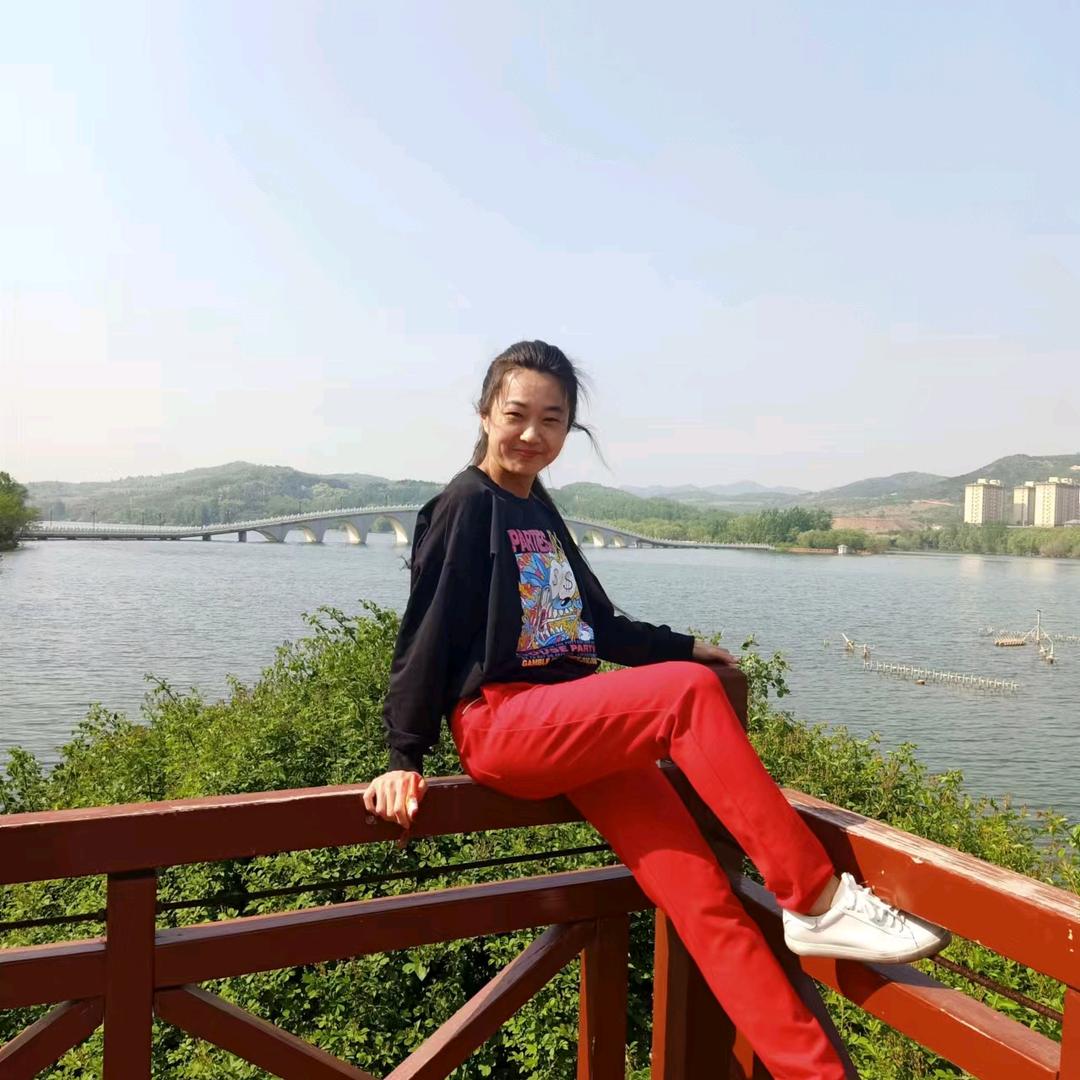 吕雪莲